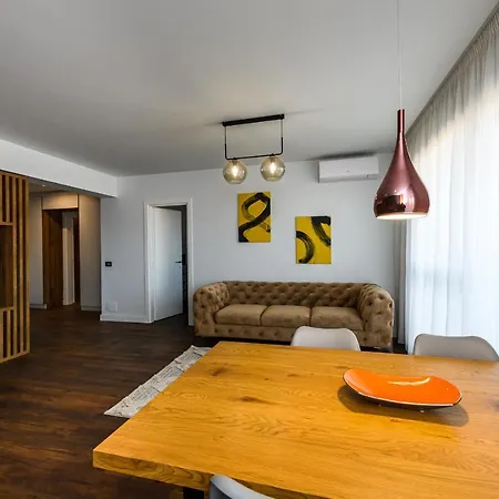 Untold By Wings708 Apartment